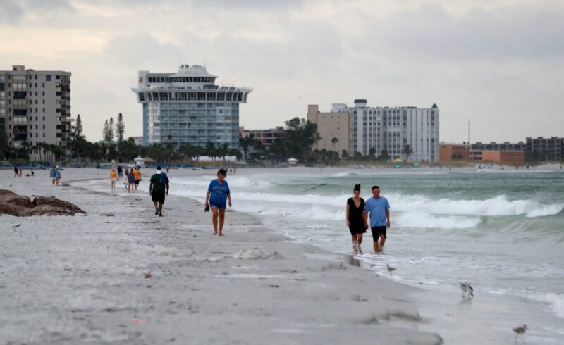 Storm Debby approaches Virginia Beach