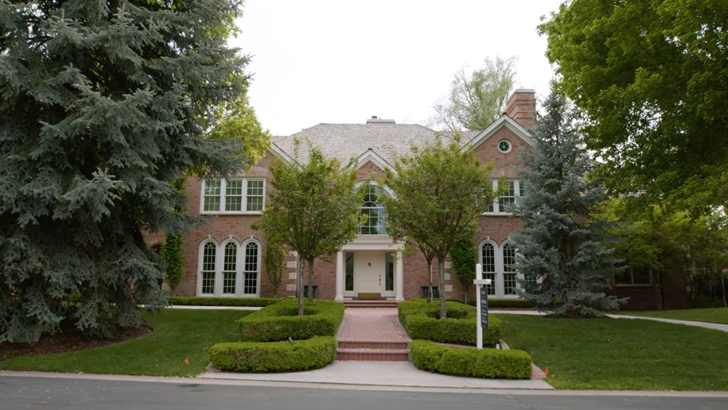 Exterior of traditional Virginia house